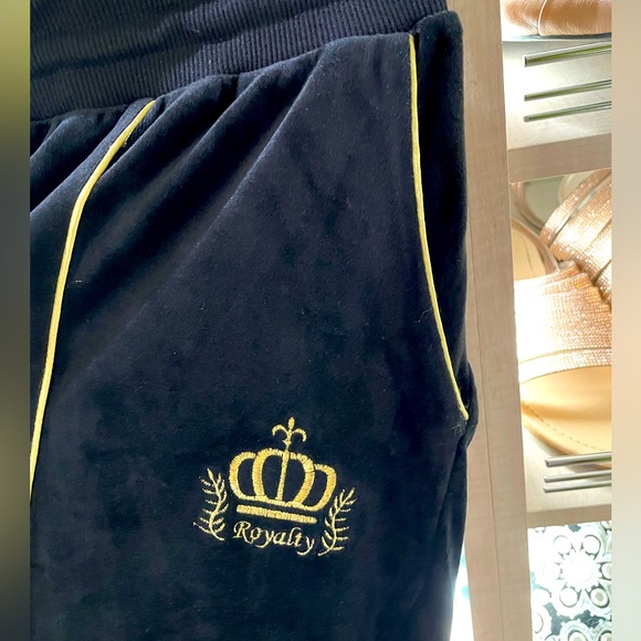 Velour Track Suit - Picture 5 of 6